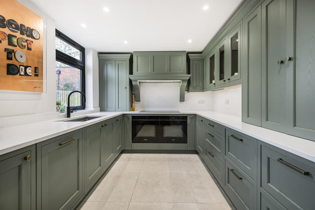 Grosvenor Road, Caversham, Reading photo 3