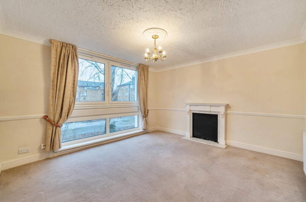 Apartment in London - View 2