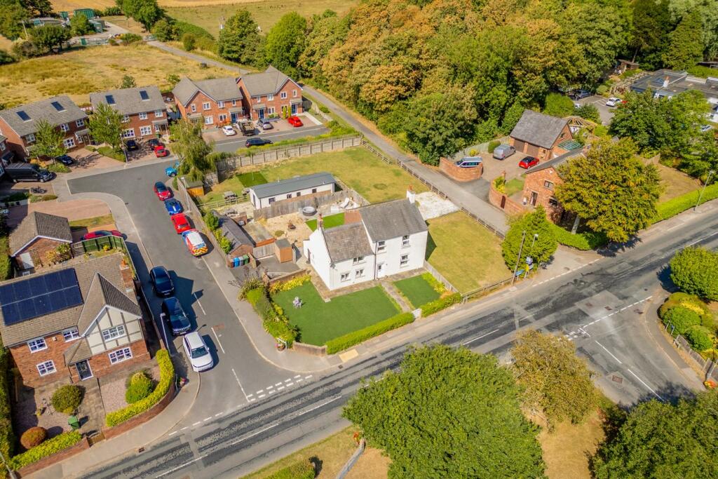 House in Preston - View 3