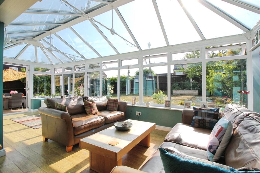House in Reading, Garston Park, Tilehurst - View 2
