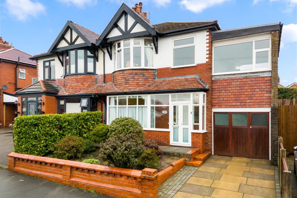 Main image of property: 32 Kermoor Avenue, Astley Bridge, Bolton, BL1 7HN