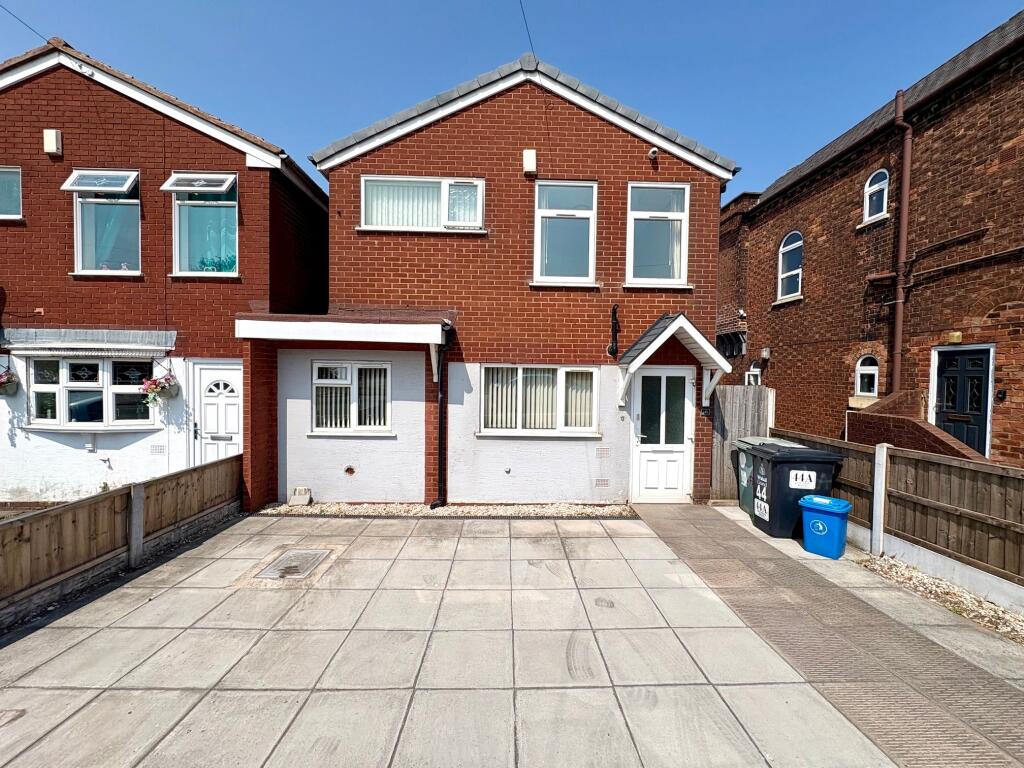 Main image of property: High Street, WS10