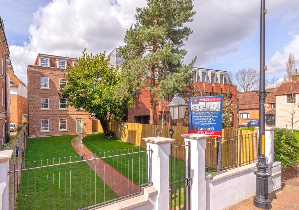 Main image of property: High Street, Tonbridge, TN9