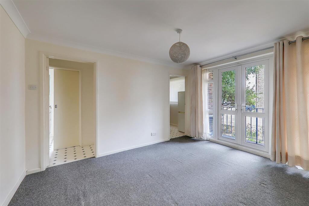 Apartment in Brighton - View 2