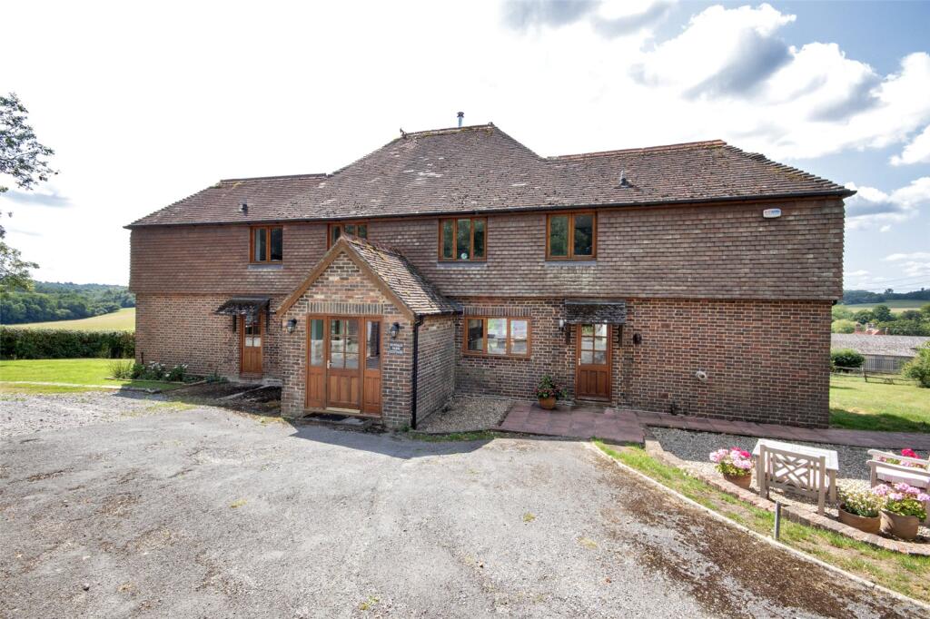 House in Royal Tunbridge Wells, Lamberhurst - View 2