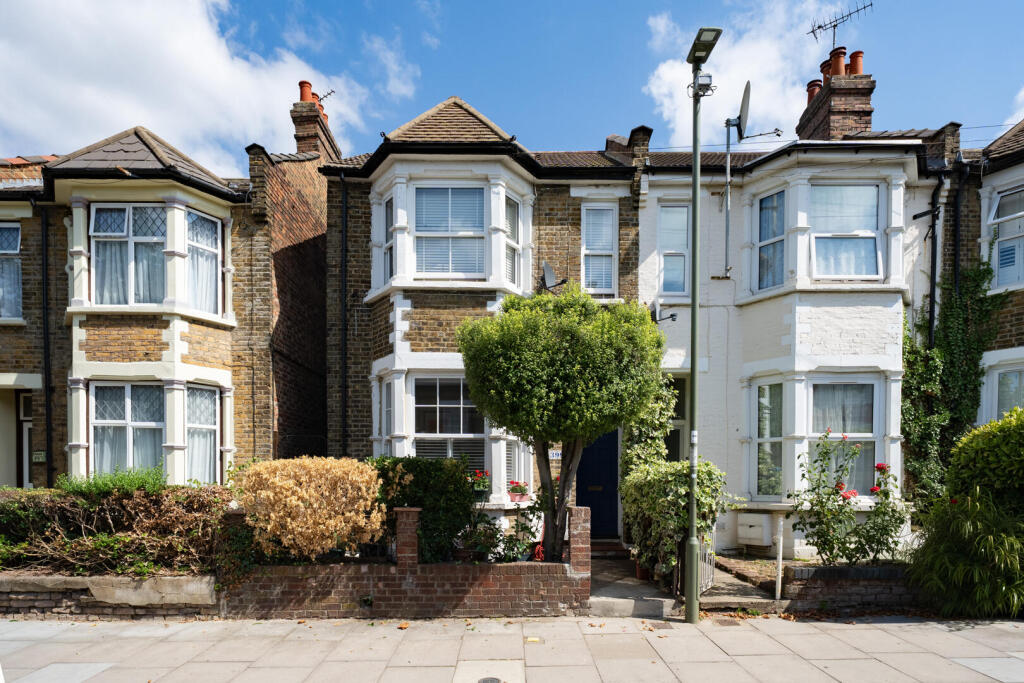 Main image of property: Long Lane, East Finchley