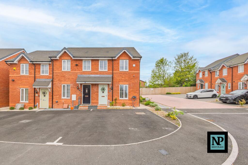 Main image of property: Dere Close, Two Gates, B77