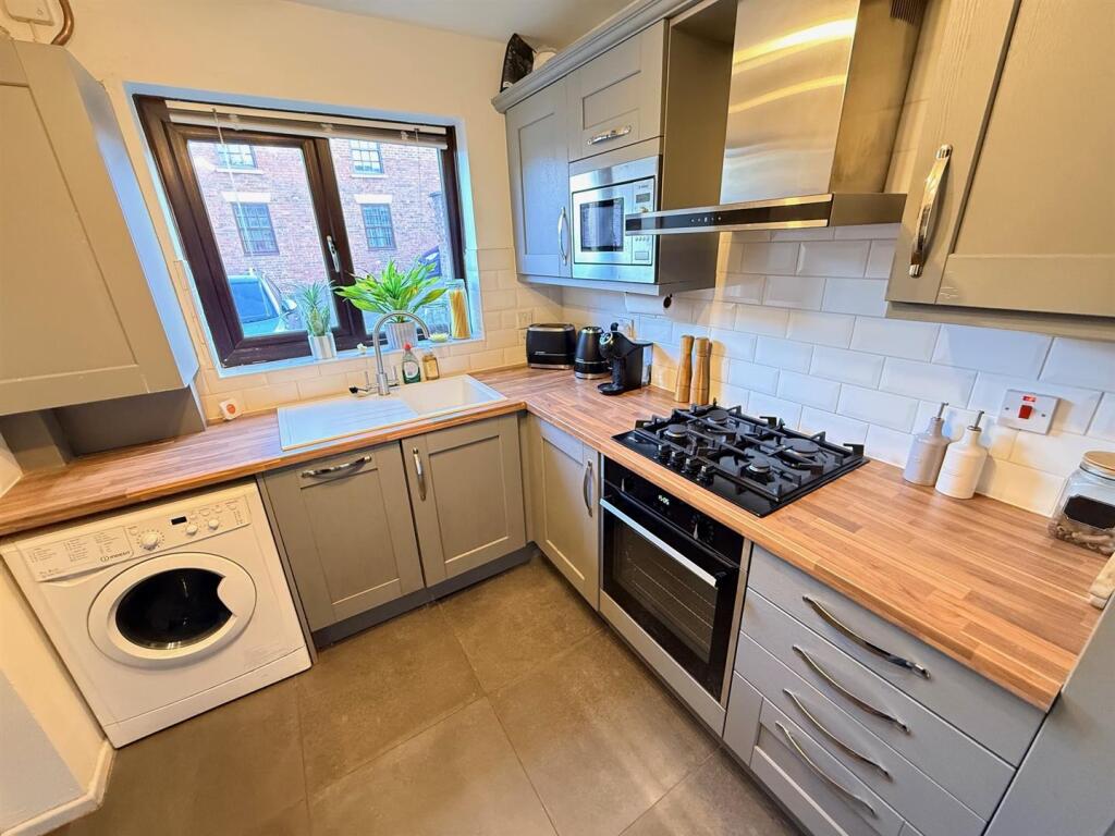 Yardley Street, Stourbridge, DY9 7AT photo 3