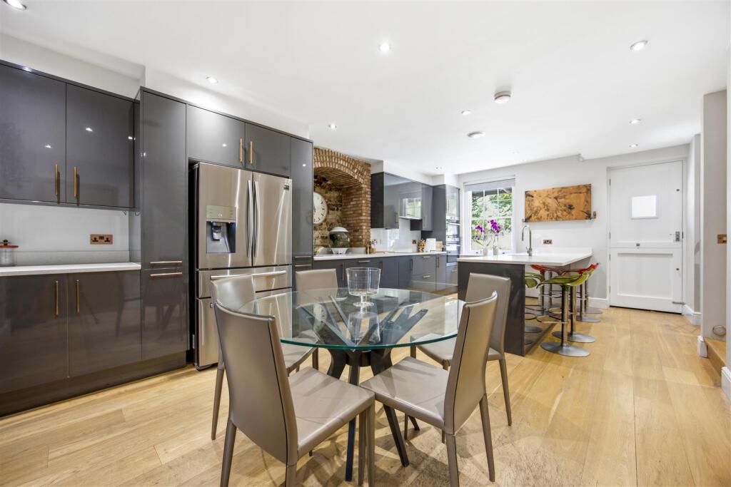 House in Southall - View 2