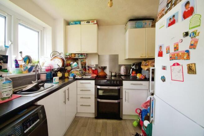 Apartment in London, Leyton - More