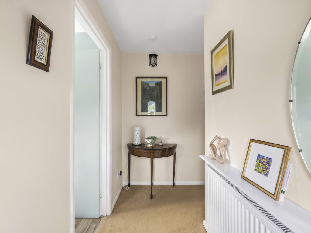 17 Dale Grove, Leyburn photo 3