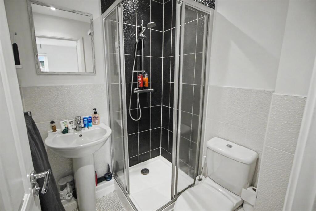 Apartment in South Norfolk, Queen's Hills, Costessey - More