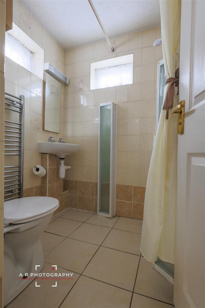 House in Stoke-on-Trent - More