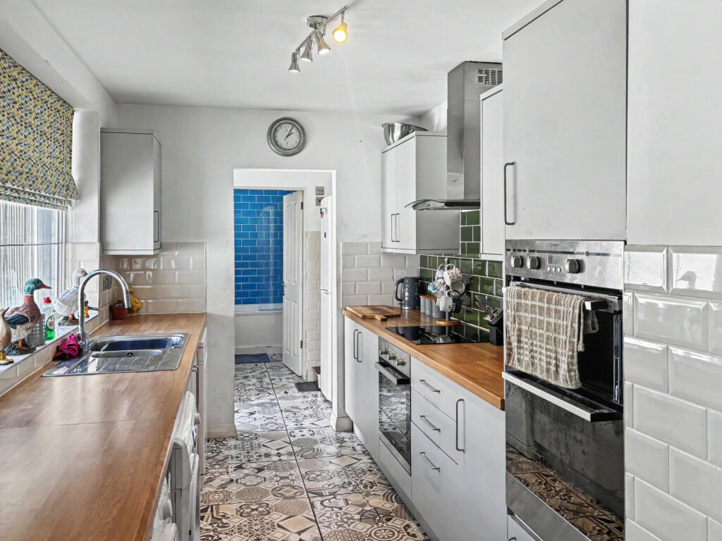House in Sandwell, Black Lake - View 4