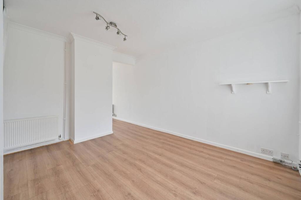 Main image of property: Gibbs Couch, Bushey, Carpenders Park, WD19