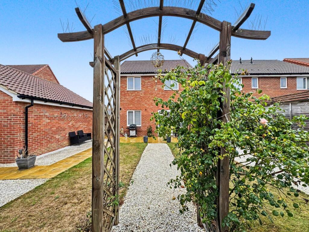 House in Ipswich - View 5