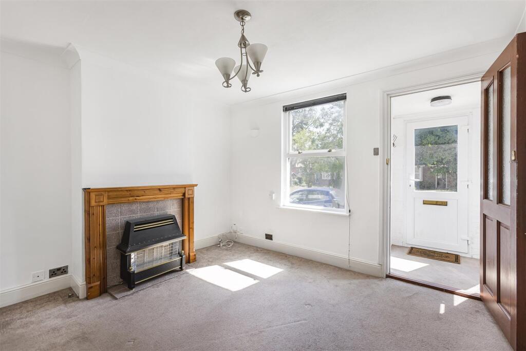 House in St Albans - View 3