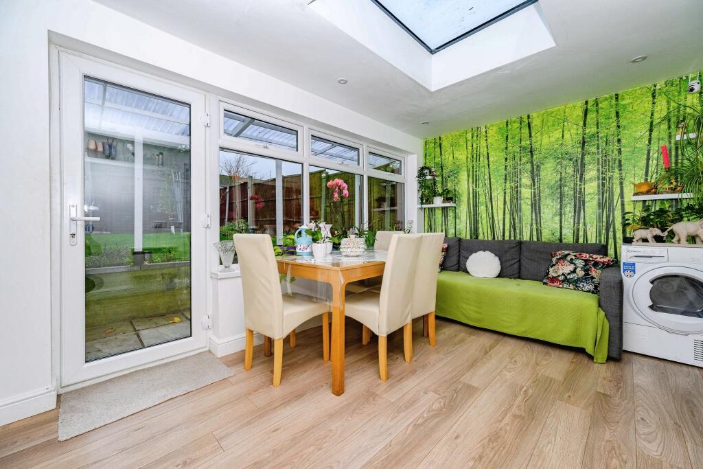 Main image of property: Cleves Road, HEMEL HEMPSTEAD