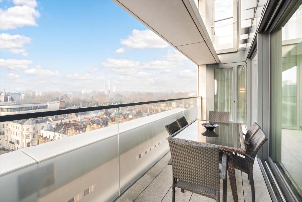 Apartment in London - View 3