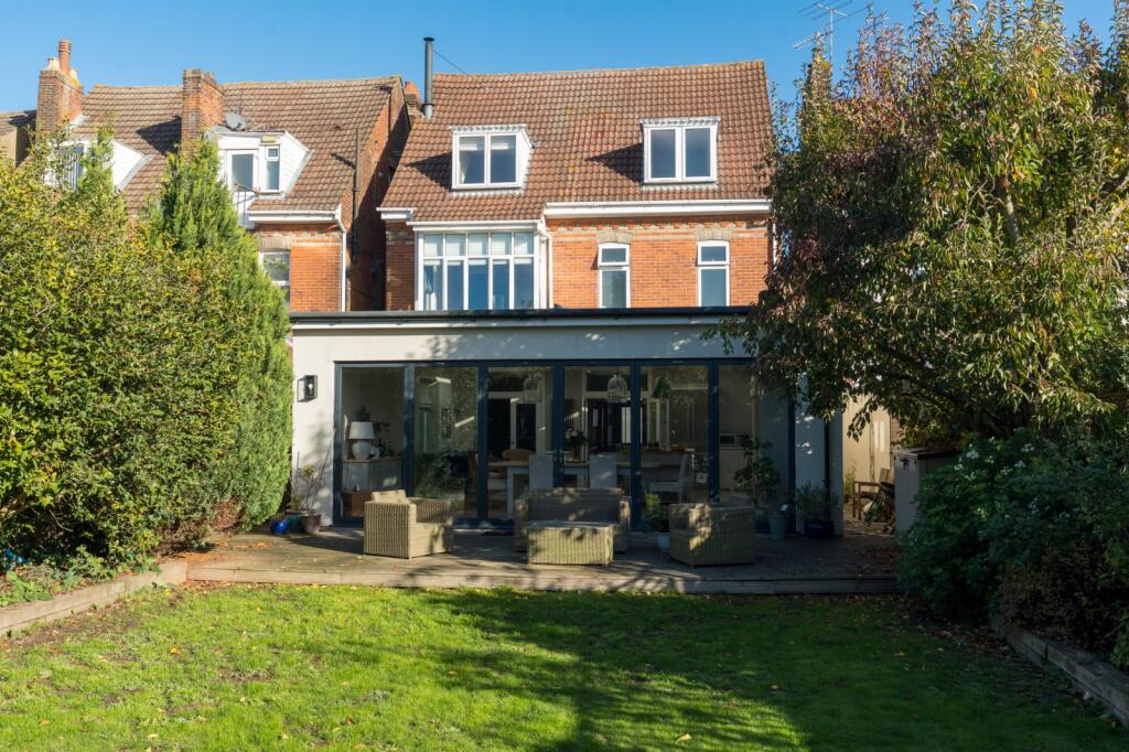 Main image of property: Inglis Road, Lexden, Colchester, Essex, CO3