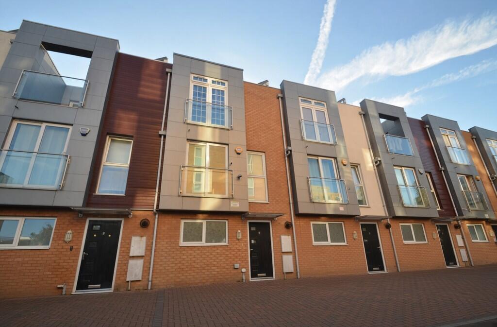 Main image of property: Pontes Avenue, Hounslow