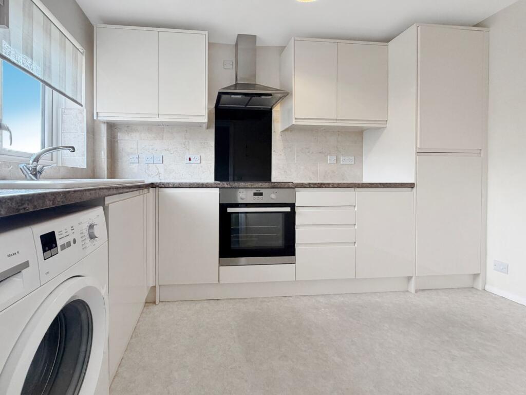 Apartment in Hemel Hempstead - View 5