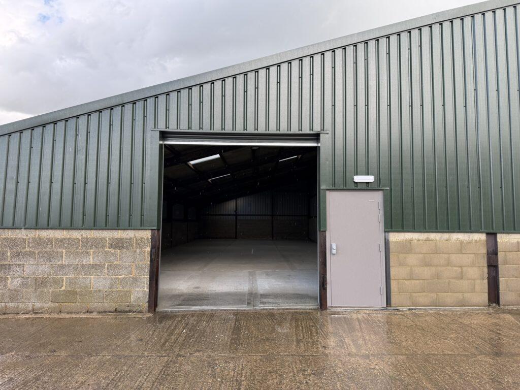 Main image of property: 2,100sqft Warehouse To Let in Ingrave, Essex