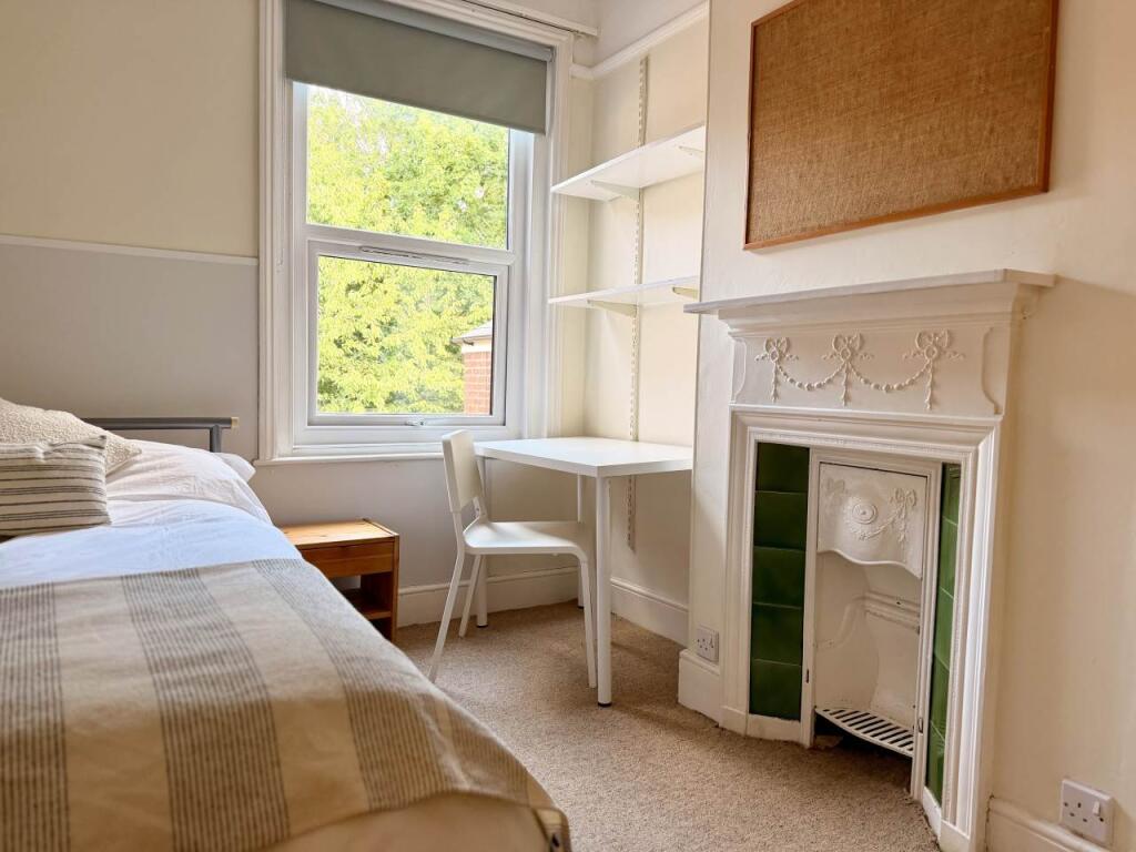 House in Exeter - View 4