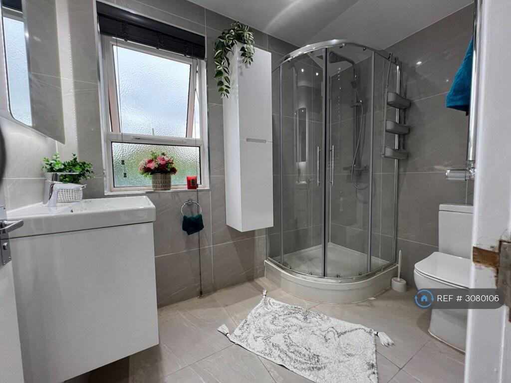 House in Reading - View 5