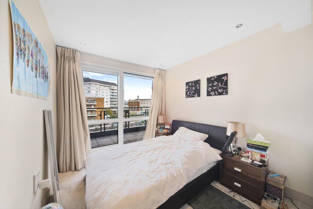 Apartment in London - View 5