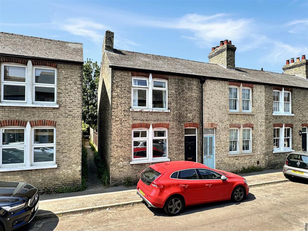 Main image of property: Ross Street, Cambridge, Cambridge