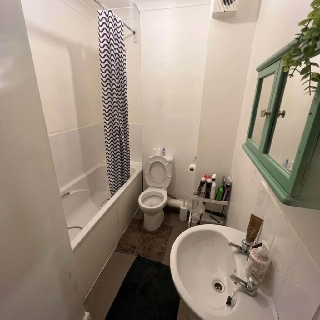 Apartment in Bournemouth - More