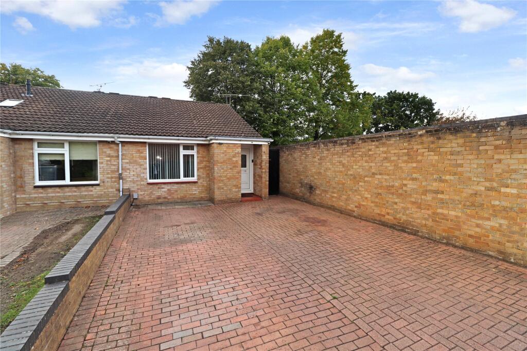 Main image of property: Heythorp Close, Woking, Surrey, GU21