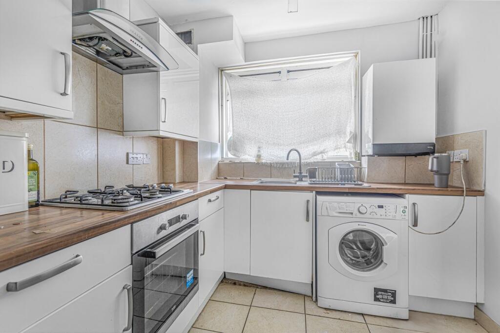 Apartment in London - View 4
