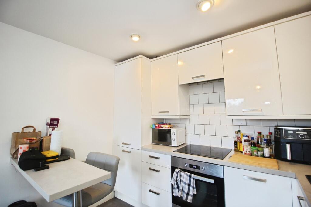 Dene House Court, Leeds, West Yorkshire, LS2 photo 2