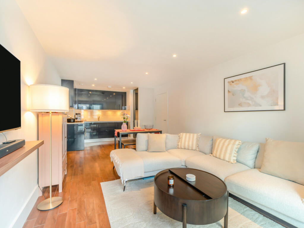 Apartment in London - View 3