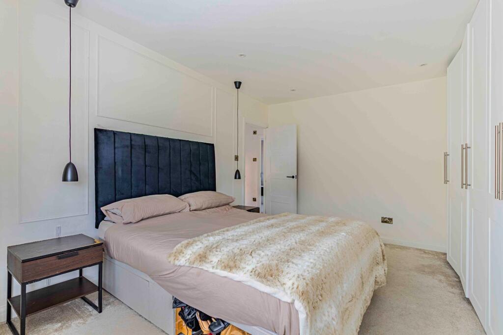 House in Borehamwood, Elstree and Borehamwood - View 5