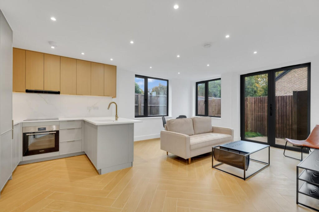 Apartment in London - View 3