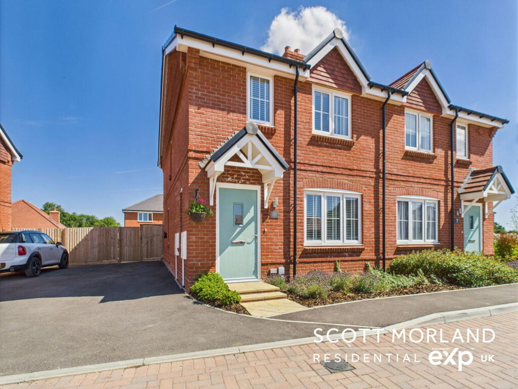 Main image of property: Perry Gardens, Basingstoke, Hampshire, RG23 7QY