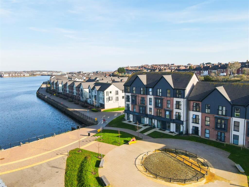 Main image of property: Ffordd Penrhyn, Barry