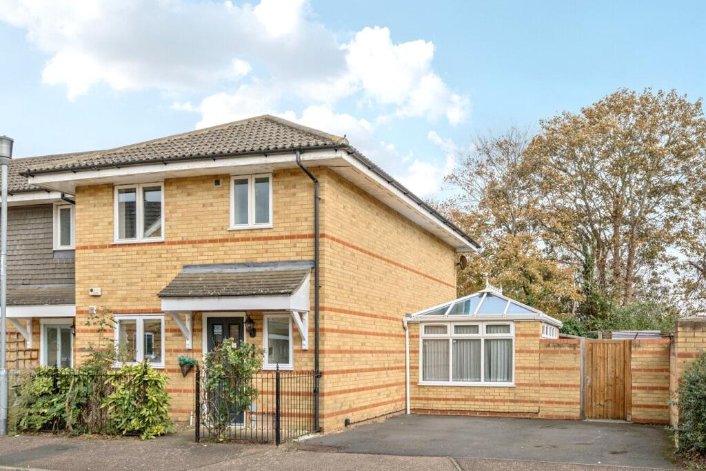 Main image of property: Stanley Close, Eltham, London, SE9