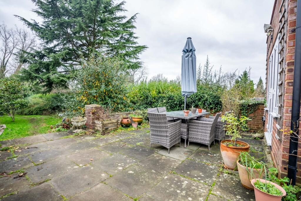 Additional image 18 of Radlett Road, Frogmore, St. Albans, Hertfordshire, AL2