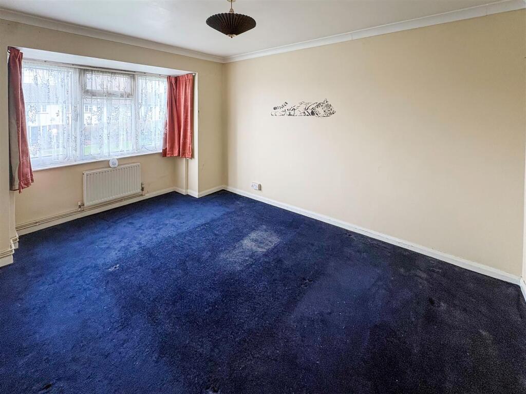 Allangate Drive, Rustington, Littlehampton photo 4