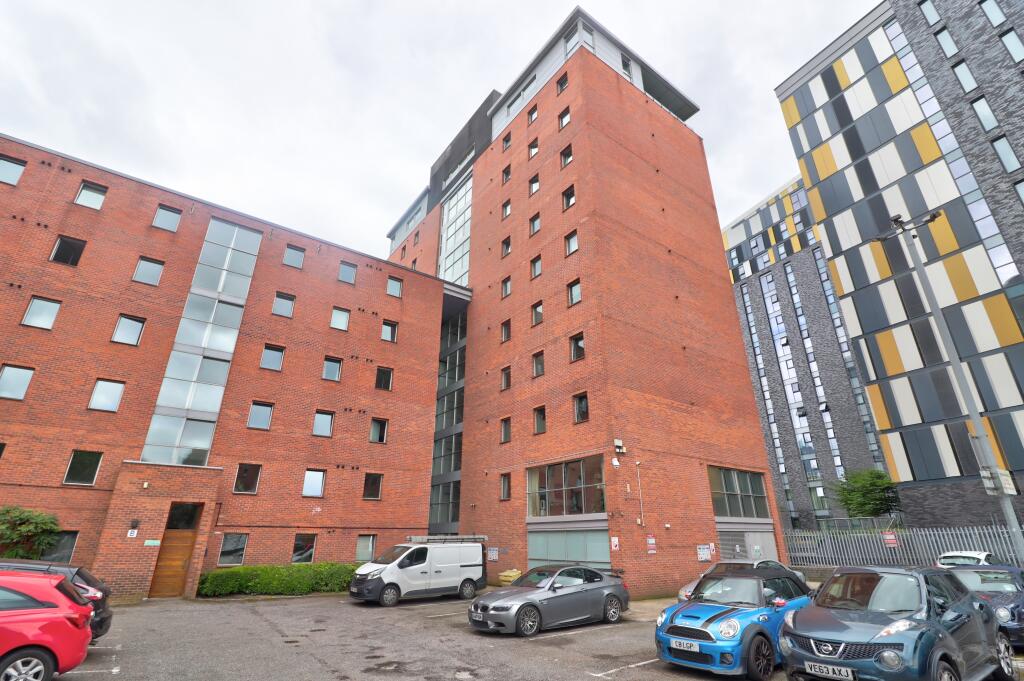 Apartment in Salford, Greater Manchester - More