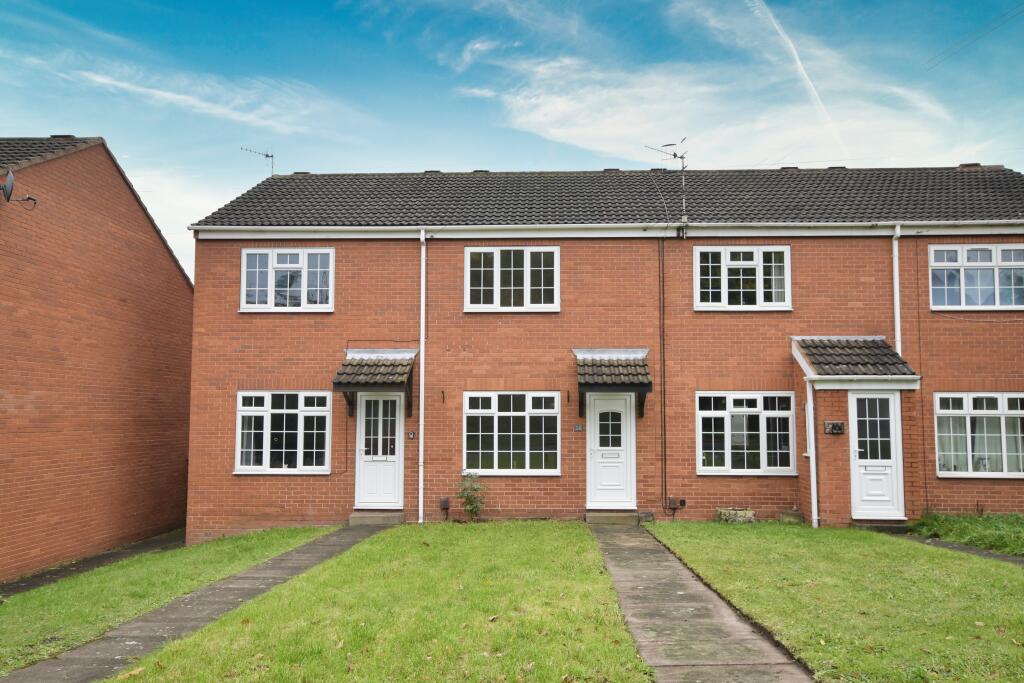 2-bed terraced on Victoria Street, Chesterfield, S43, £130,000