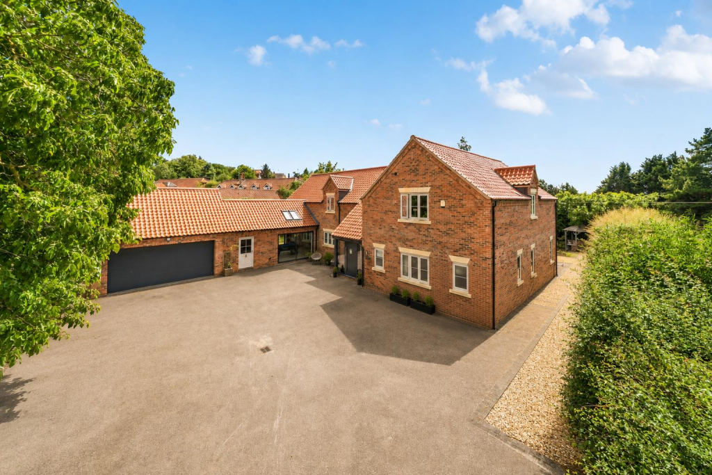 House in Rushcliffe, Orston - View 3