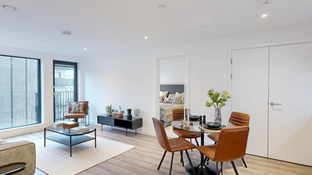 Apartment in Slough - View 4