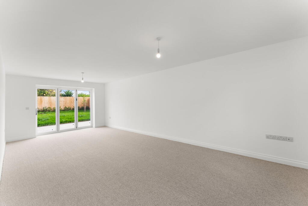 House in Nottingham - View 4