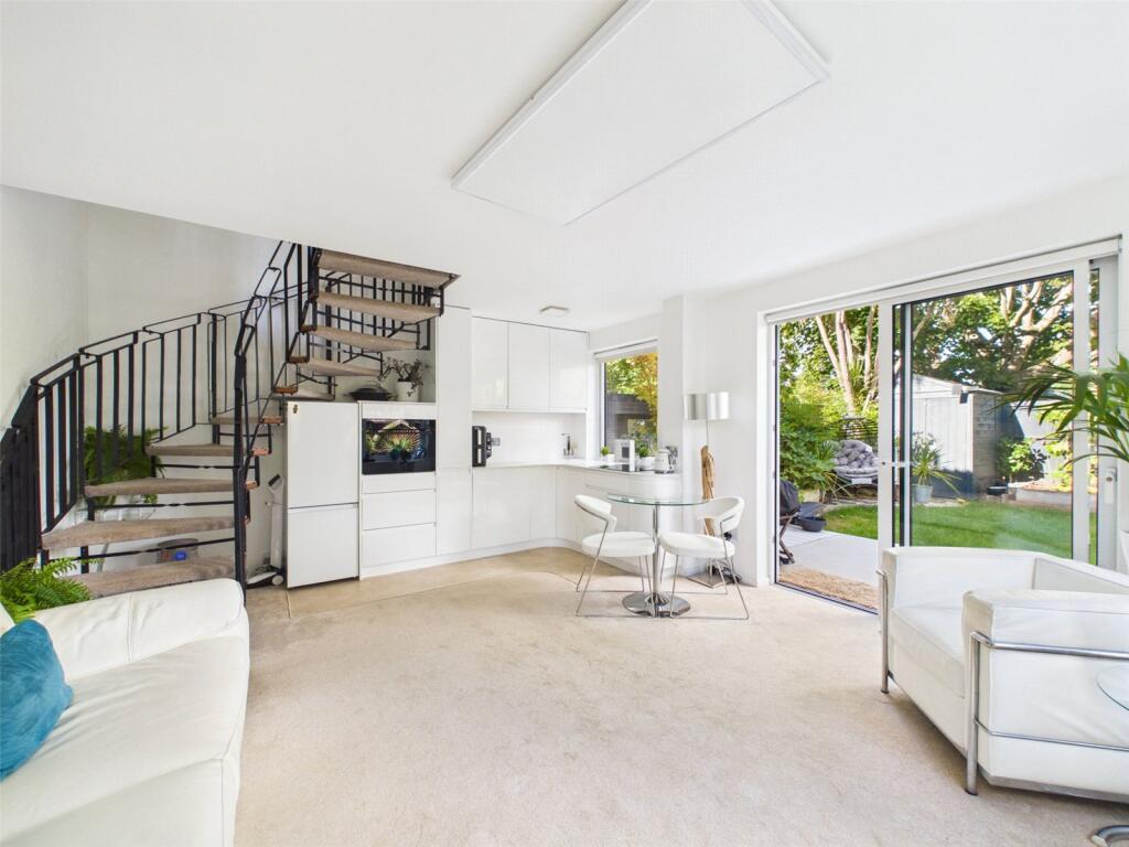 House in Bournemouth, Bournemouth, Christchurch and Poole - View 2