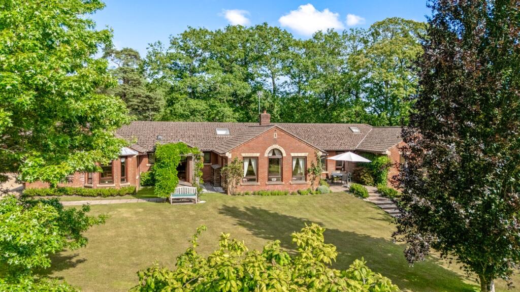 House in Tonbridge - View 3